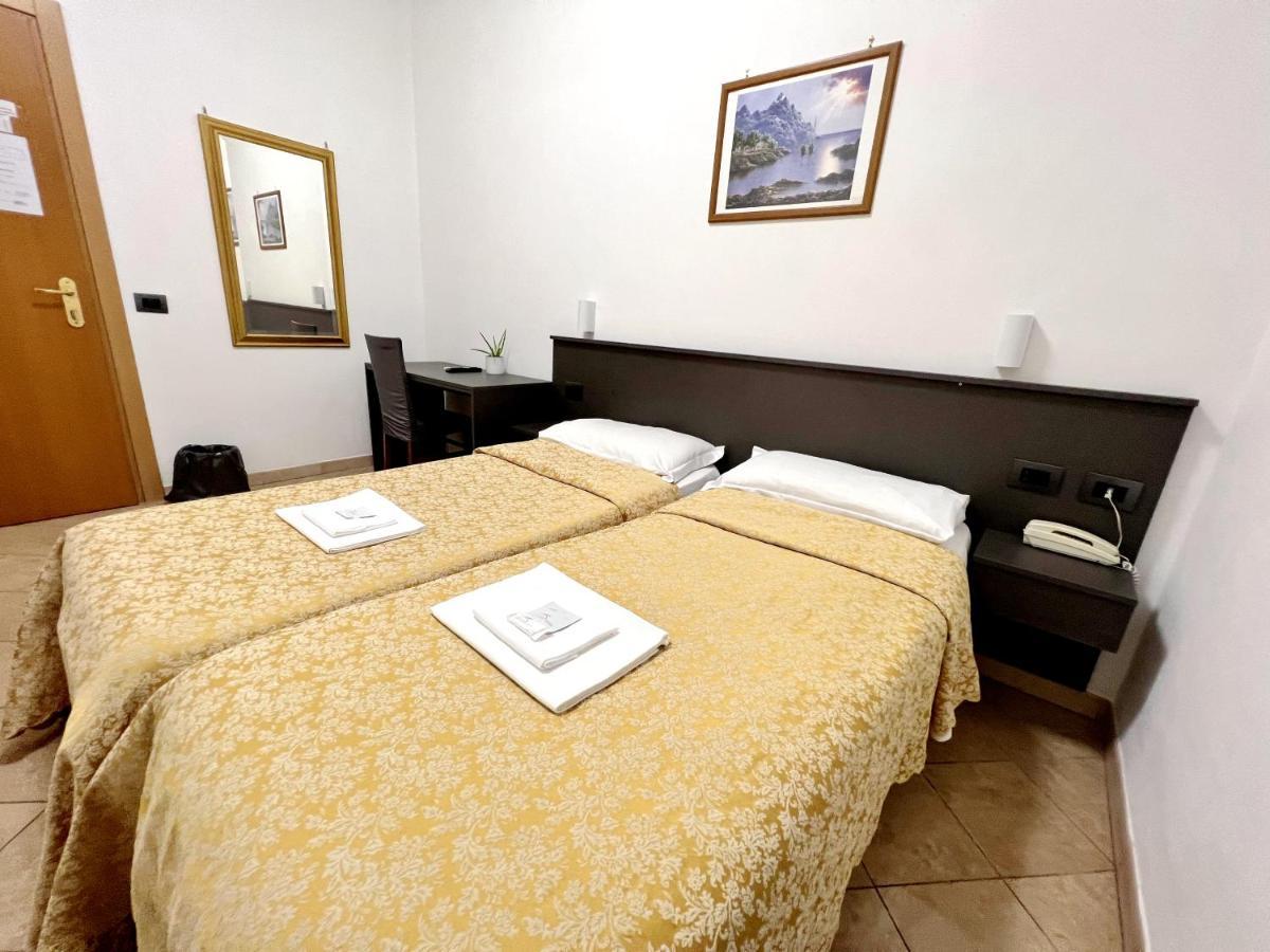 Hotel Domus Termini Roma Exterior foto