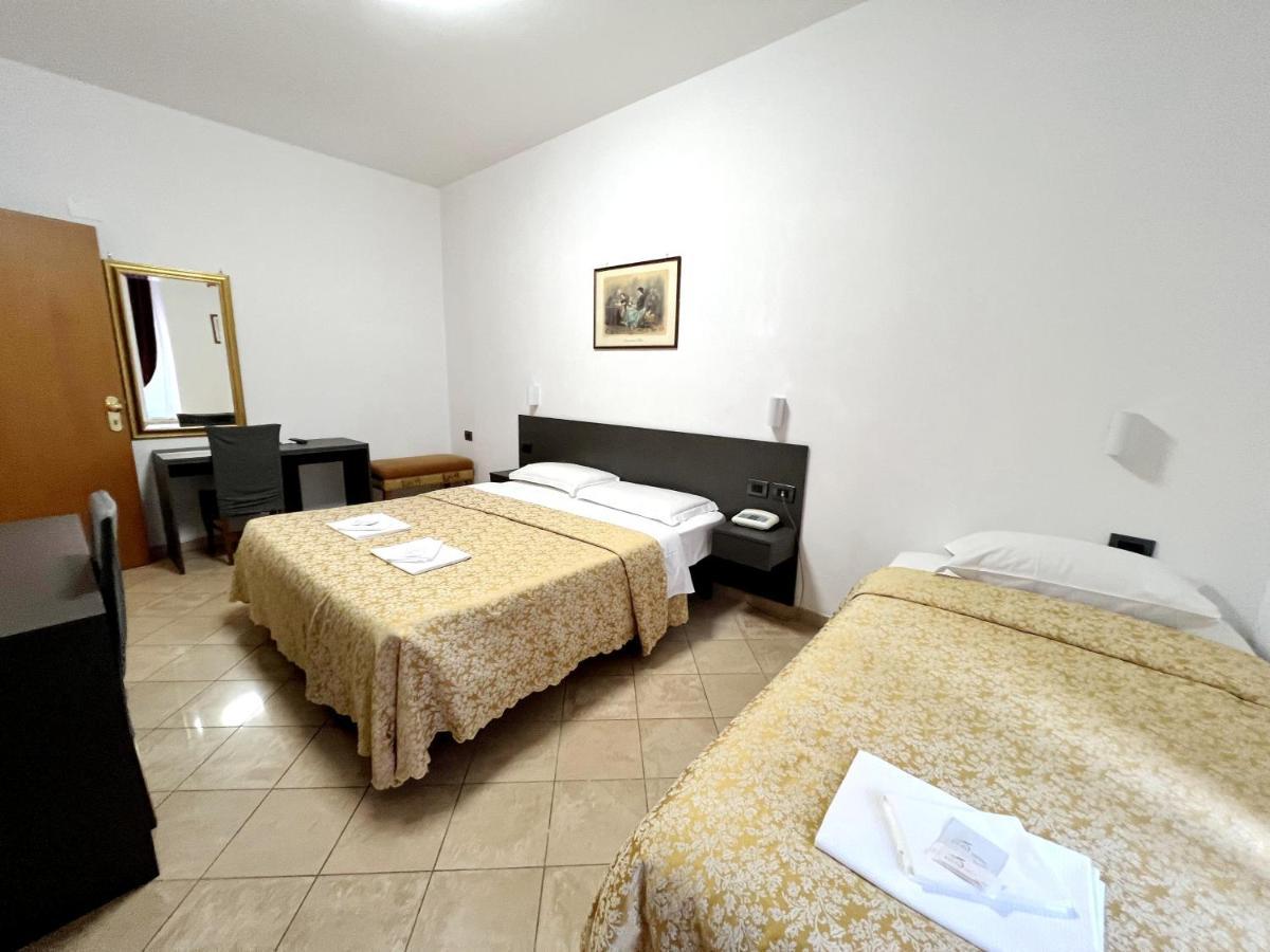 Hotel Domus Termini Roma Exterior foto